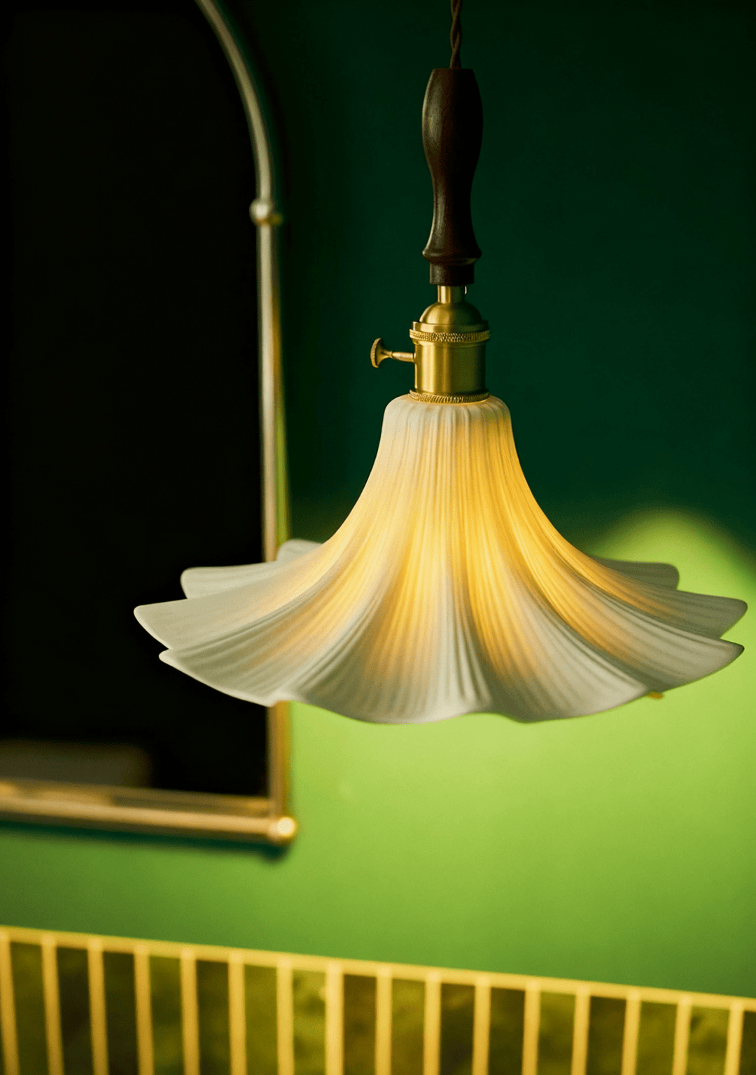 Bloom Twist Pendant Lamp - Vakkerlight