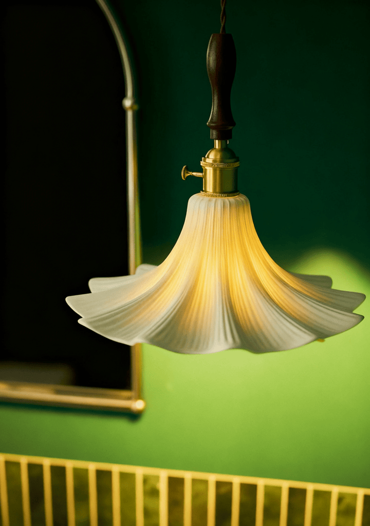 Bloom Twist Pendant Lamp - Vakkerlight