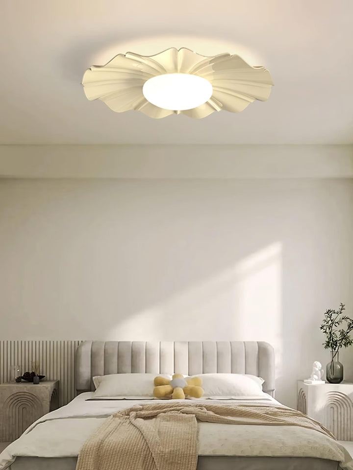 Blooming Flower Ceiling Lamp - Vakkerlight