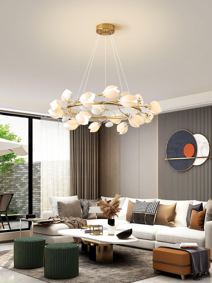 White Porcelain Magnolia Chandelier - Vakkerlight