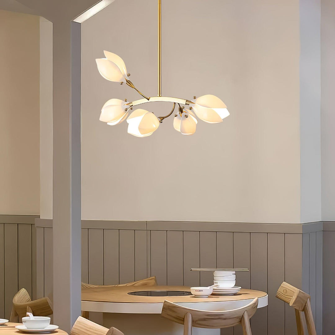 White Porcelain Magnolia Chandelier - Vakkerlight