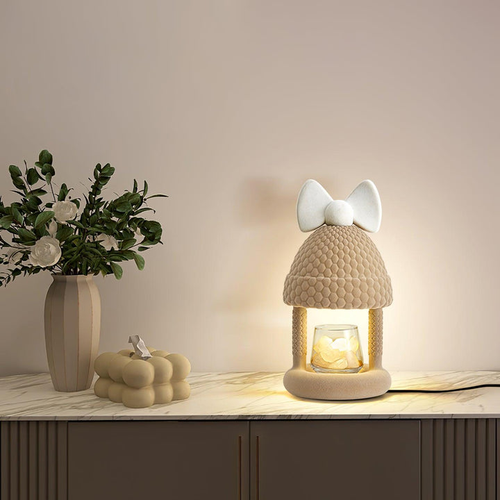 Bow Tie Hat Table Lamp - Vakkerlight