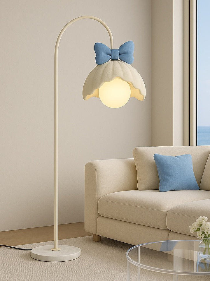 Bow Trim Petal Shade Floor Lamp - Vakkerlight