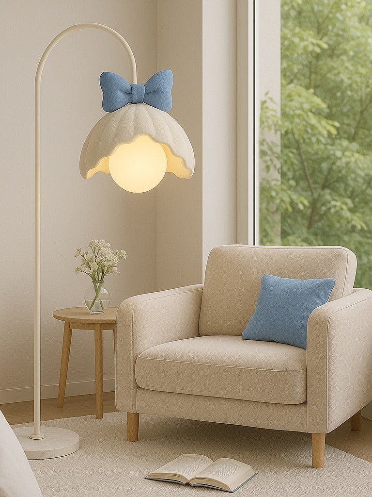 Bow Trim Petal Shade Floor Lamp - Vakkerlight