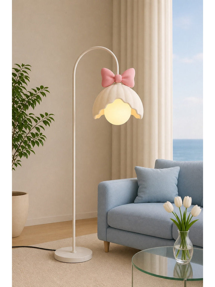 Bow Trim Petal Shade Floor Lamp - Vakkerlight
