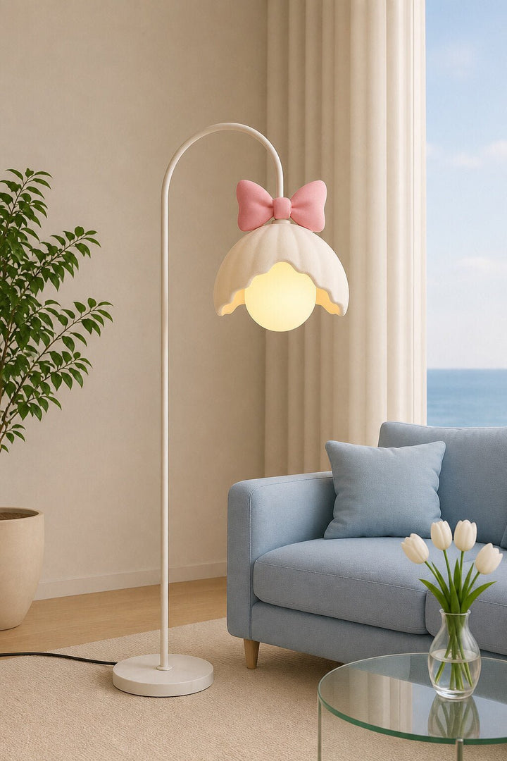 Bow Trim Petal Shade Floor Lamp - Vakkerlight