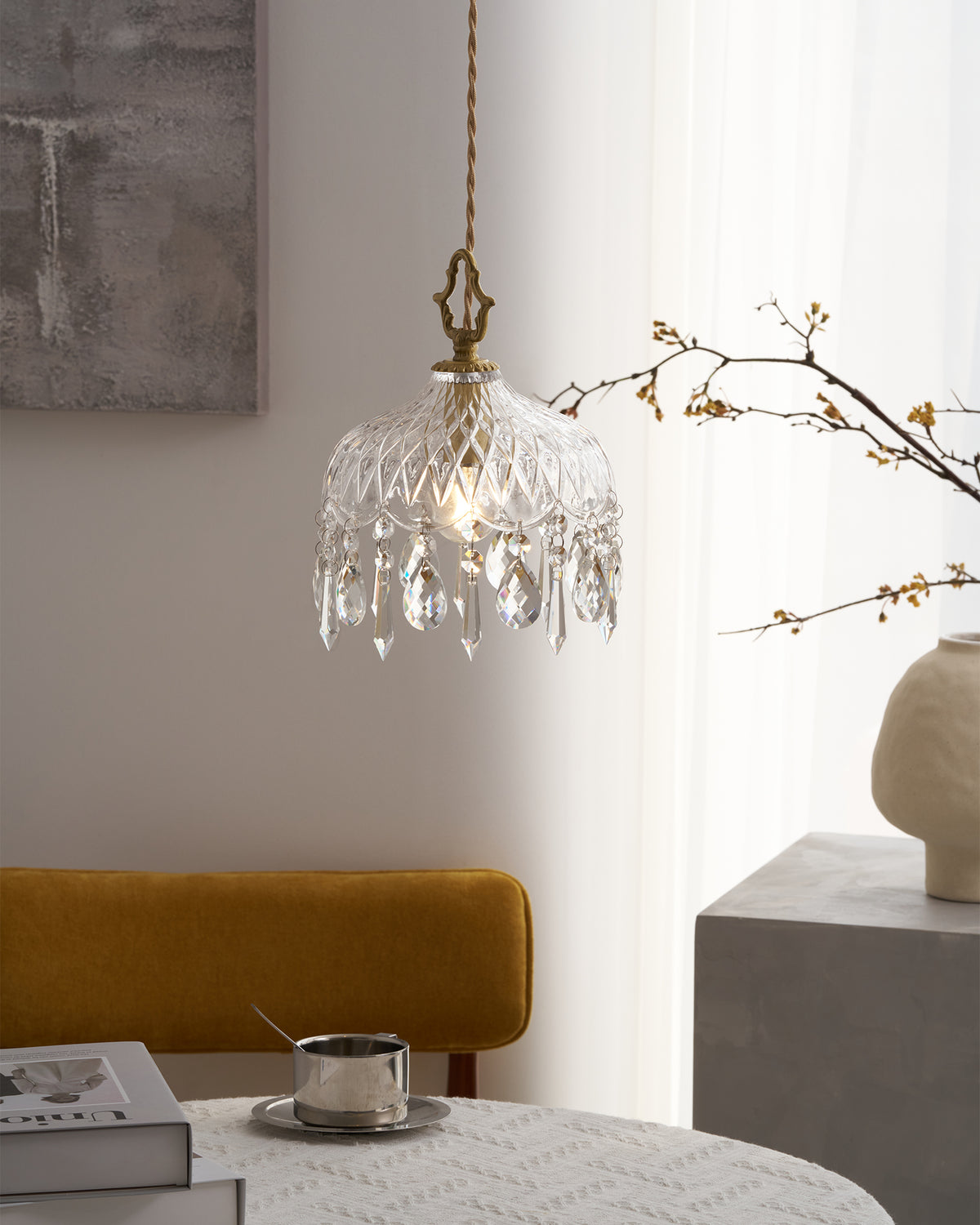 Artisan glass pendant lamp craftsmanship