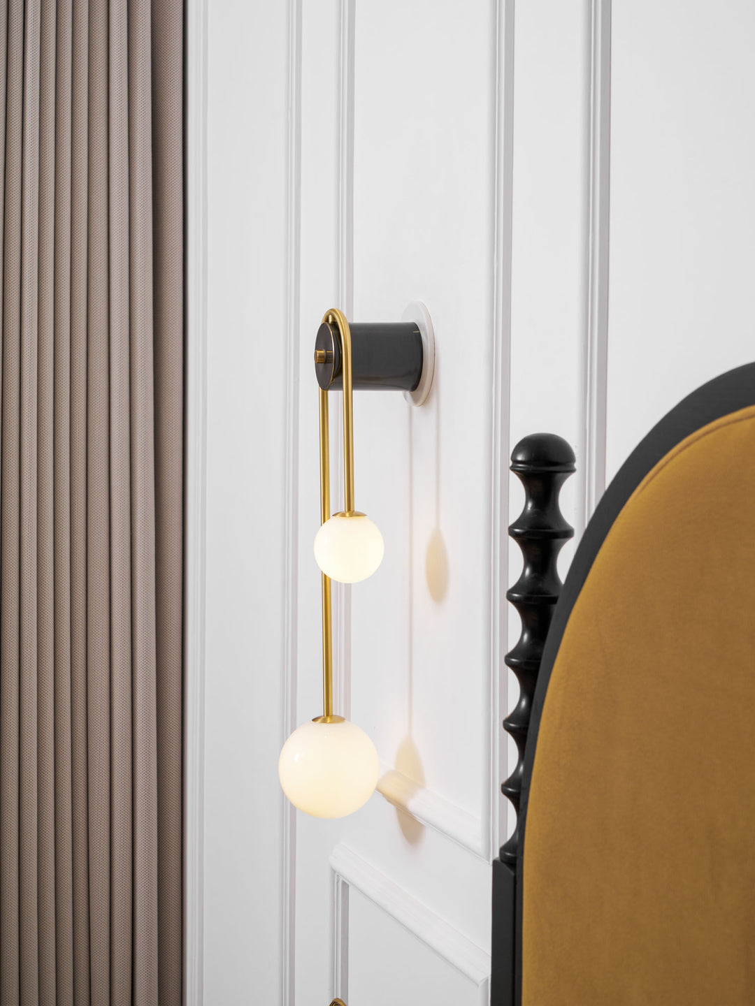 Brass Arc Wall Light - Vakkerlight