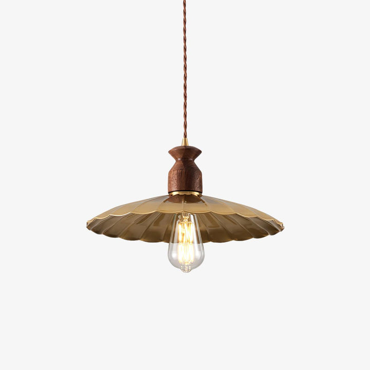 Brass Crest Pendant Light - Vakkerlight