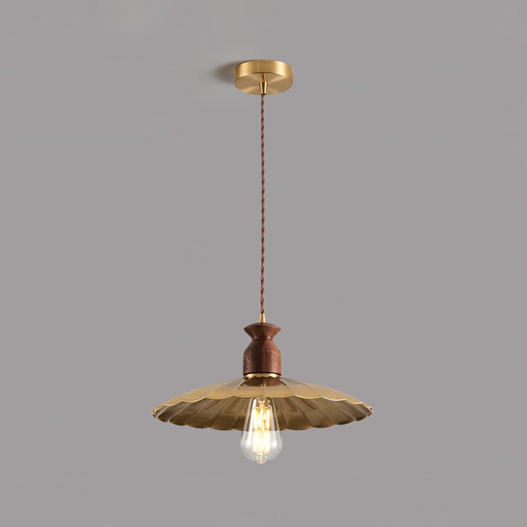 Brass Crest Pendant Light - Vakkerlight