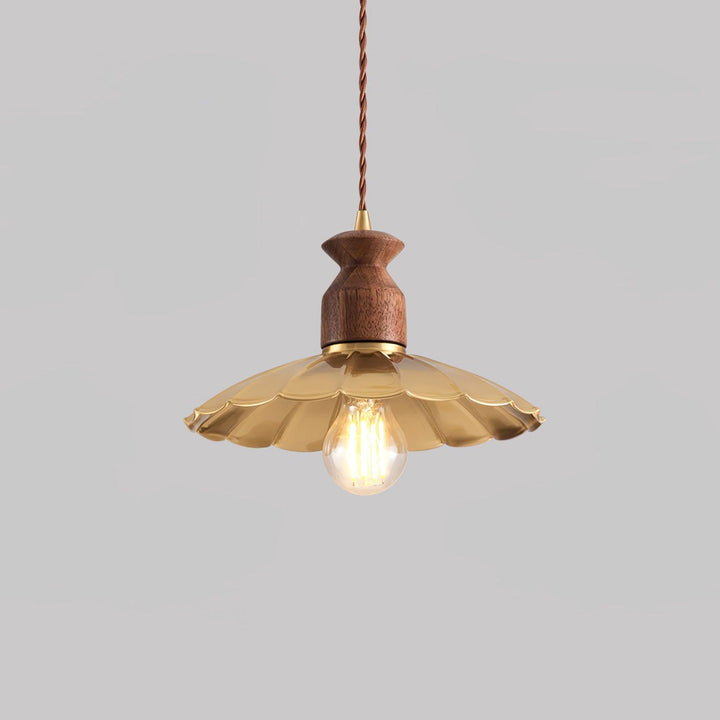 Brass Crest Pendant Light - Vakkerlight