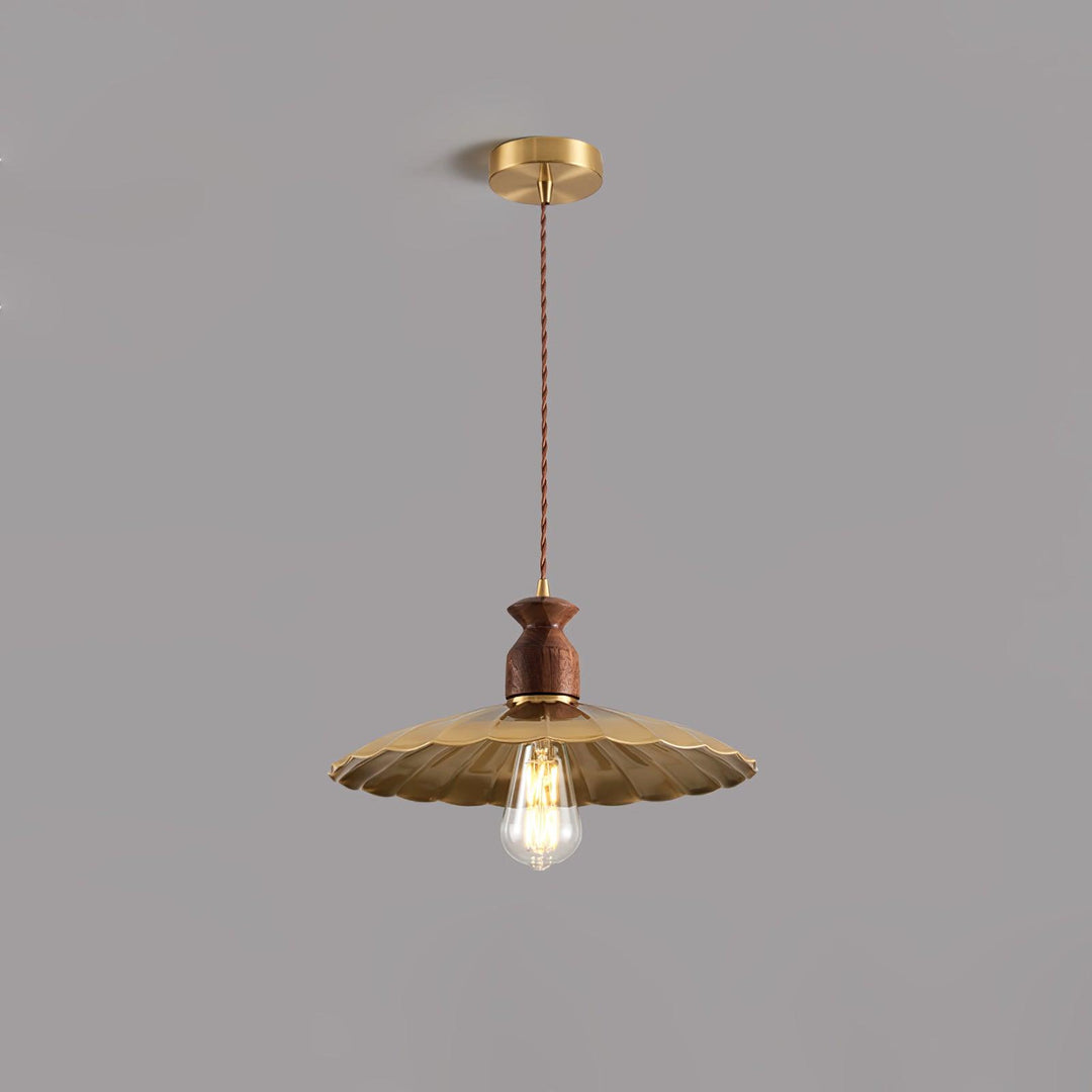 Brass Crest Pendant Light - Vakkerlight