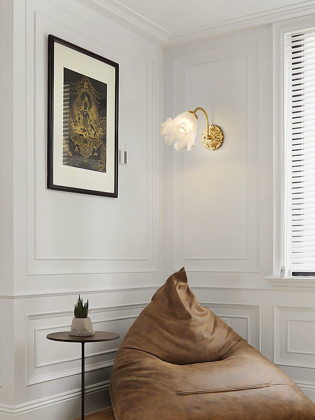 Brass Floral Glass Sconce - Vakkerlight