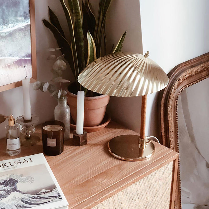 Brass Shell Table Lamp - Vakkerlight