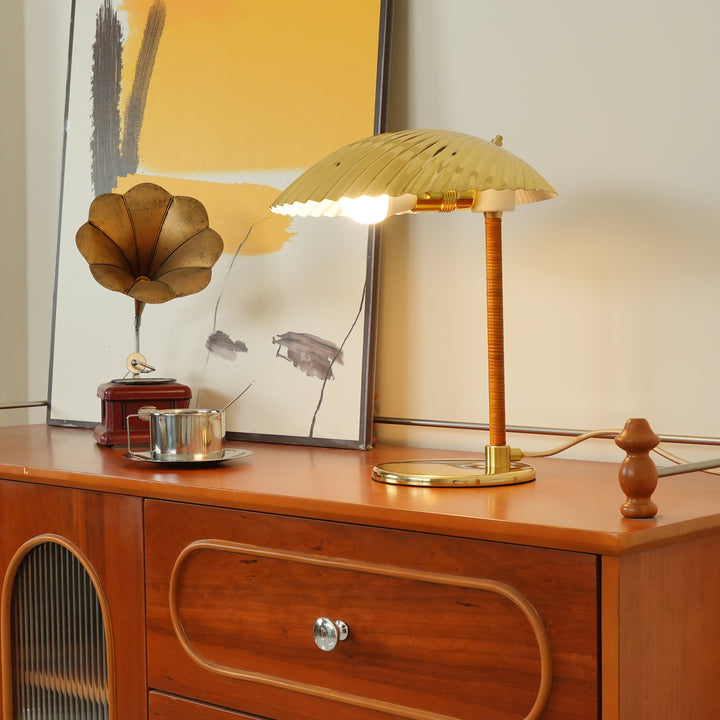 Brass Shell Table Lamp