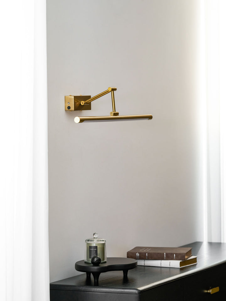 Brillan Frame Rechargeable Wall Light - Vakkerlight