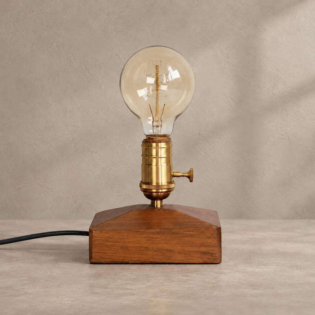 Briston Table Lamp