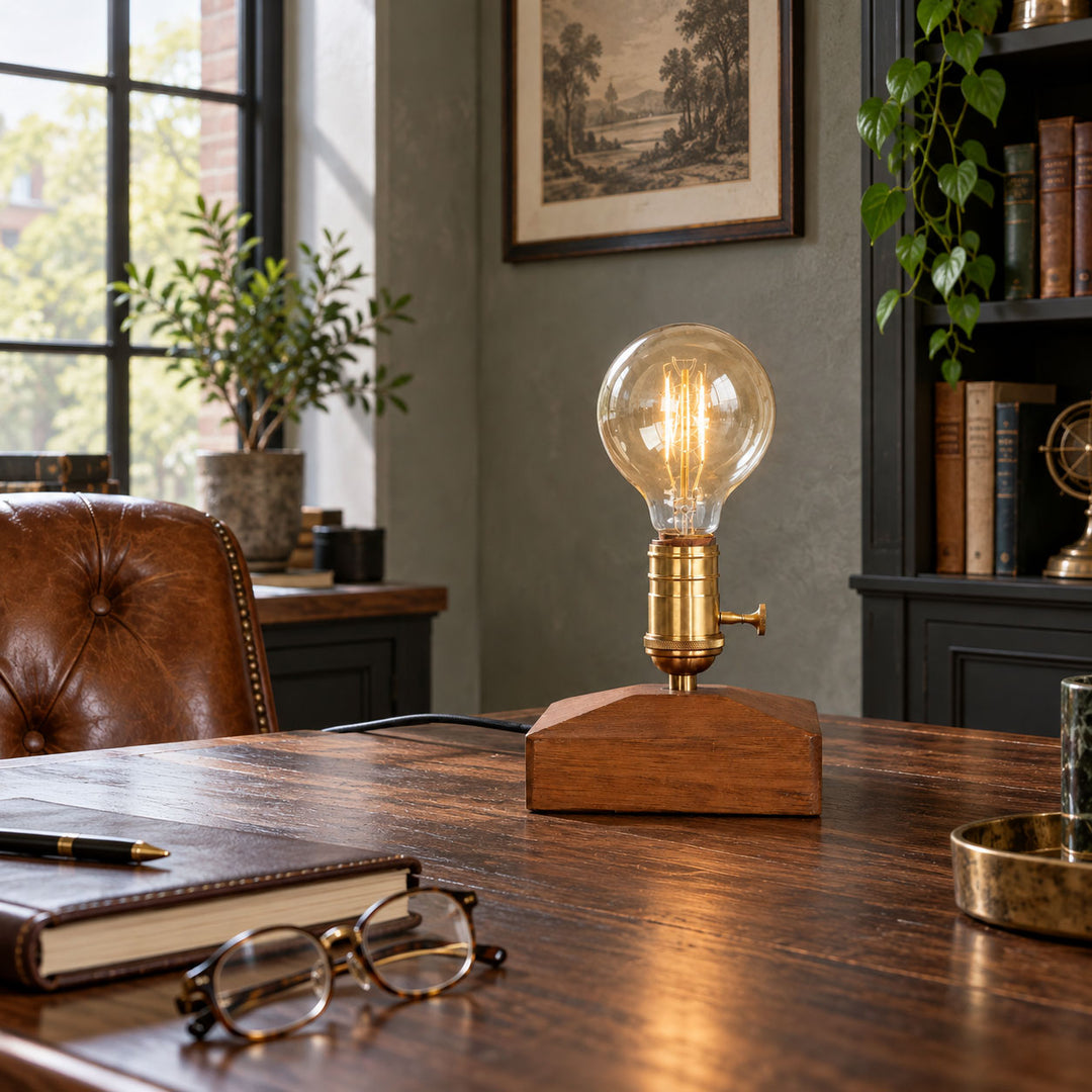 Briston Table Lamp