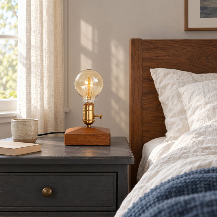 Briston Table Lamp