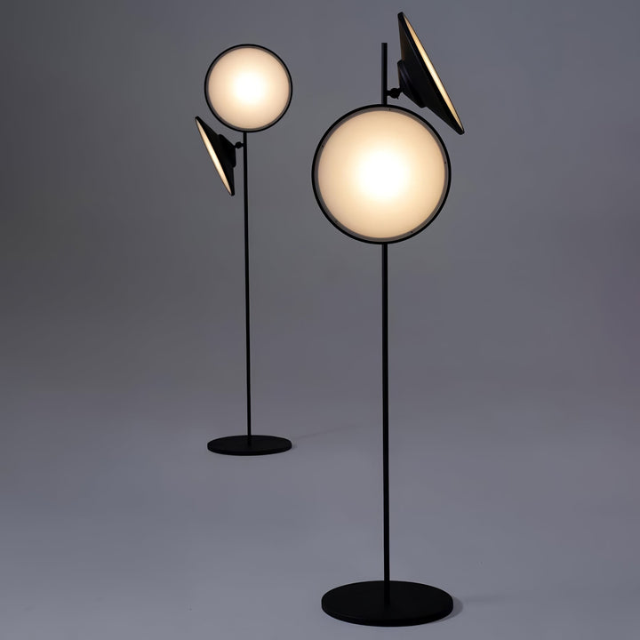 Bulat Floor Lamp - Vakkerlight