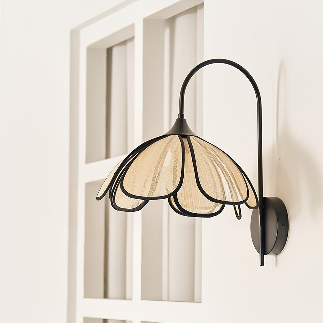 Burnt Petal Wall Lamp - Vakkerlight