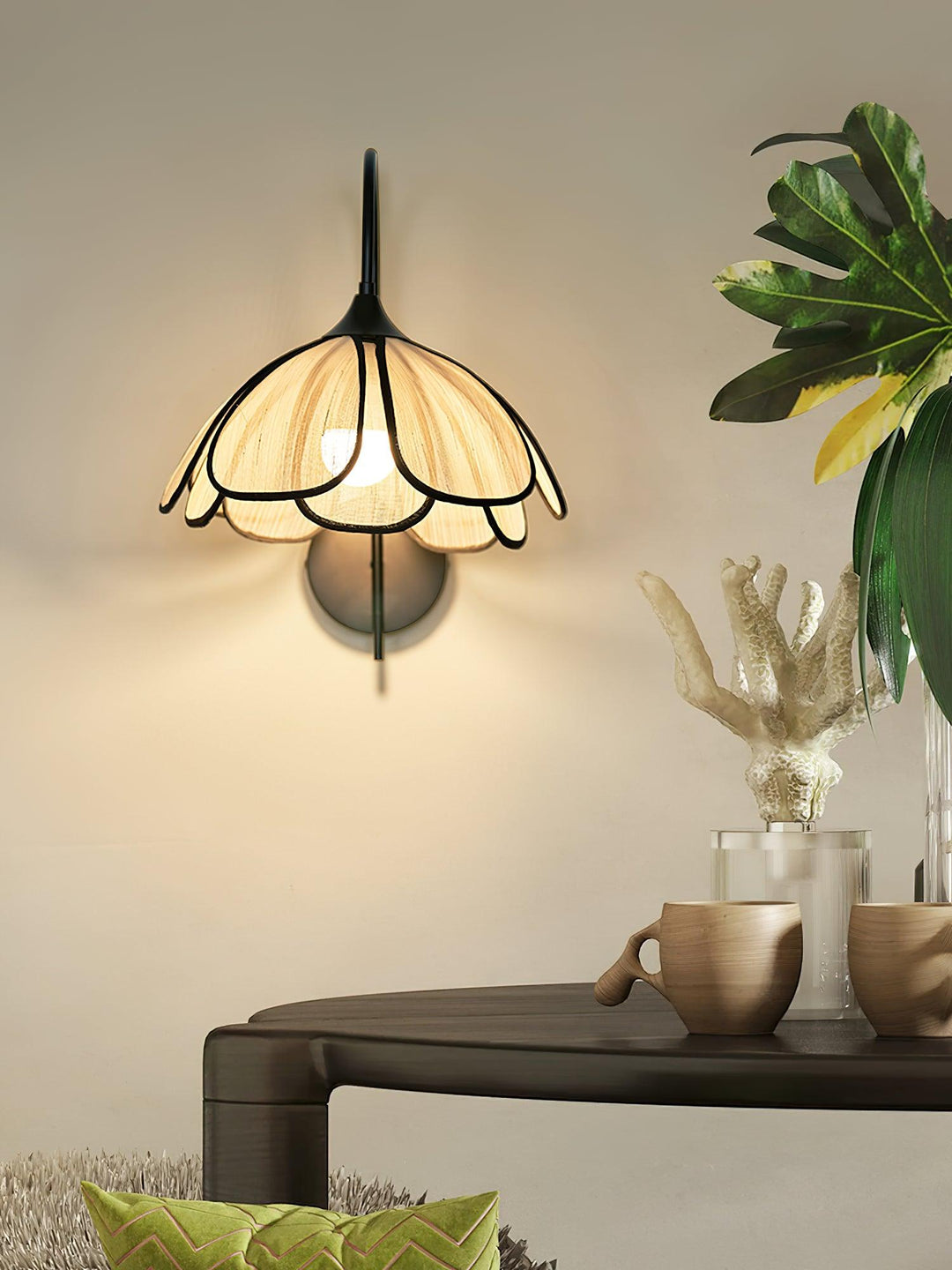 Burnt Petal Wall Lamp - Vakkerlight