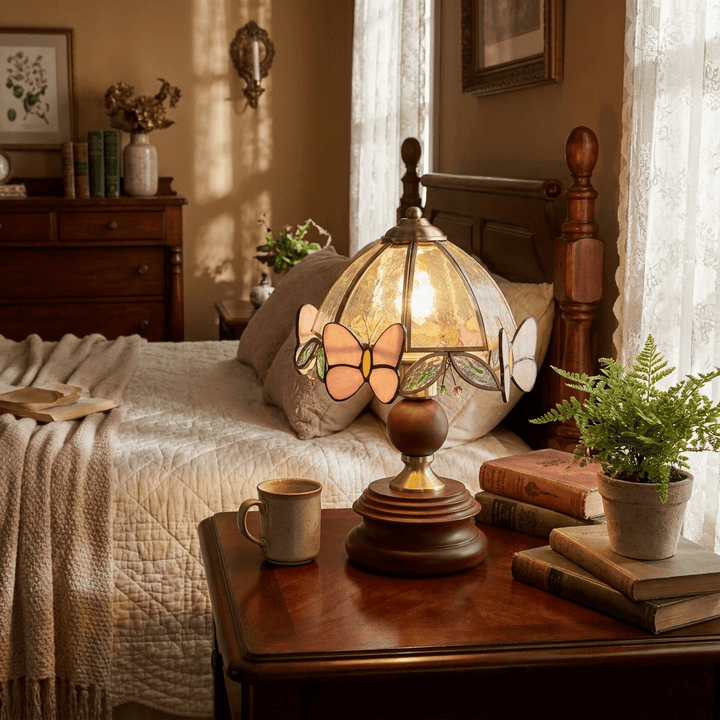 Butterfly Glow Tiffany Table Lamp - Vakkerlight