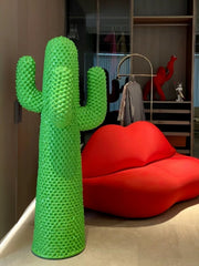 Skulpturale Kaktus-Garderobe Mello 