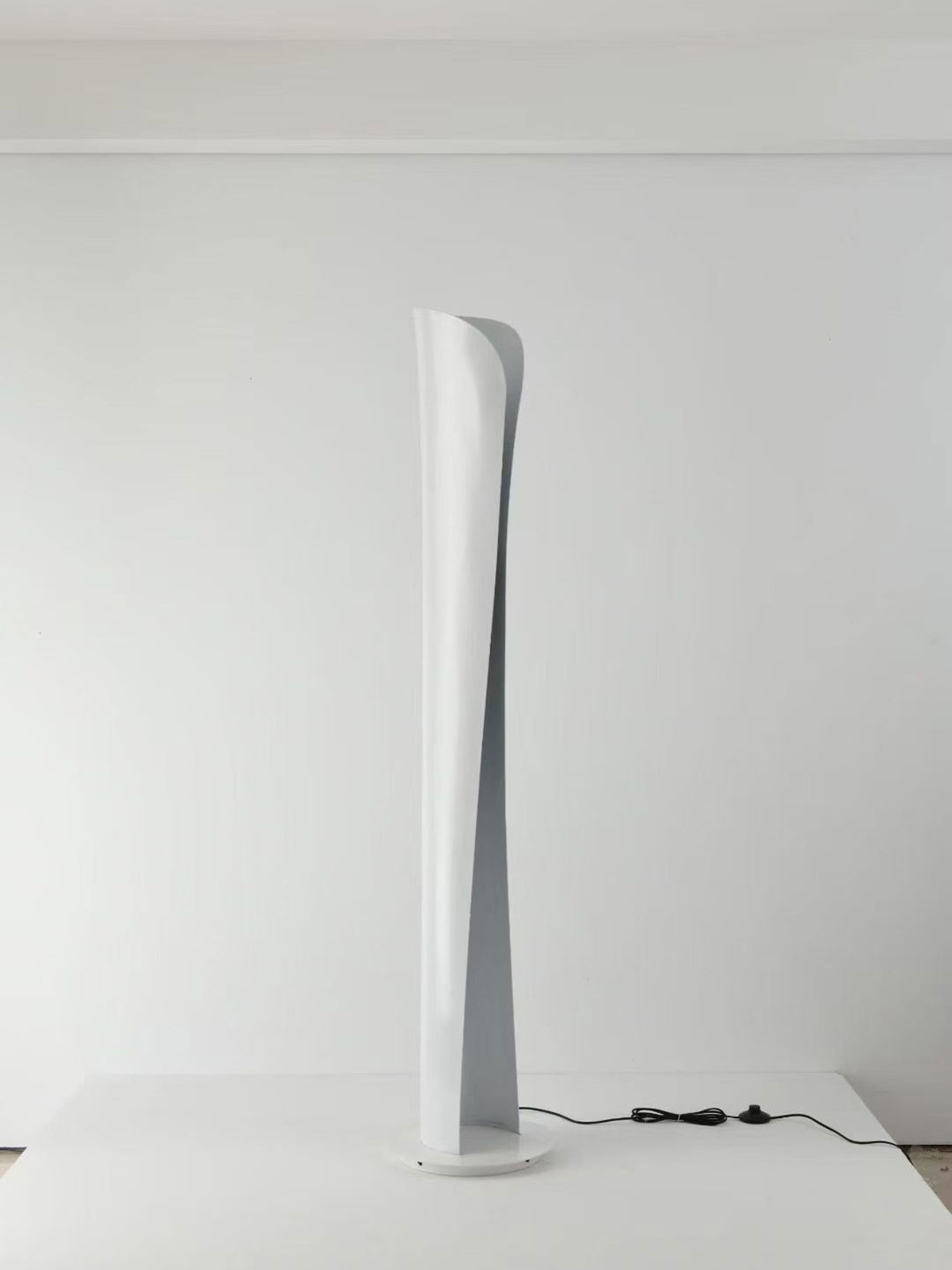 Cadmo Floor Lamp