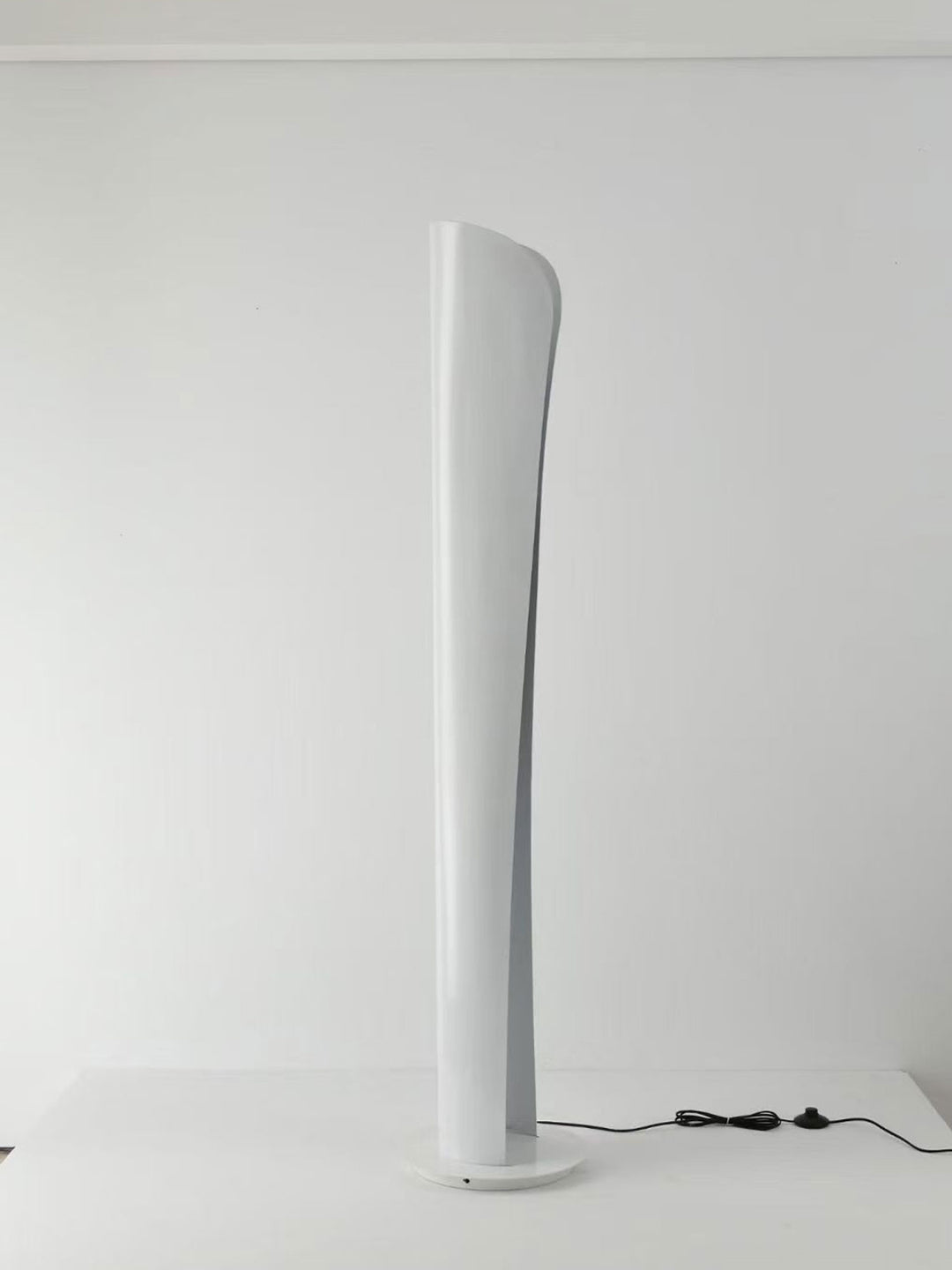 Cadmo Floor Lamp