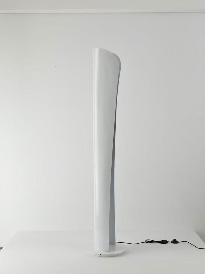 Cadmo Floor Lamp