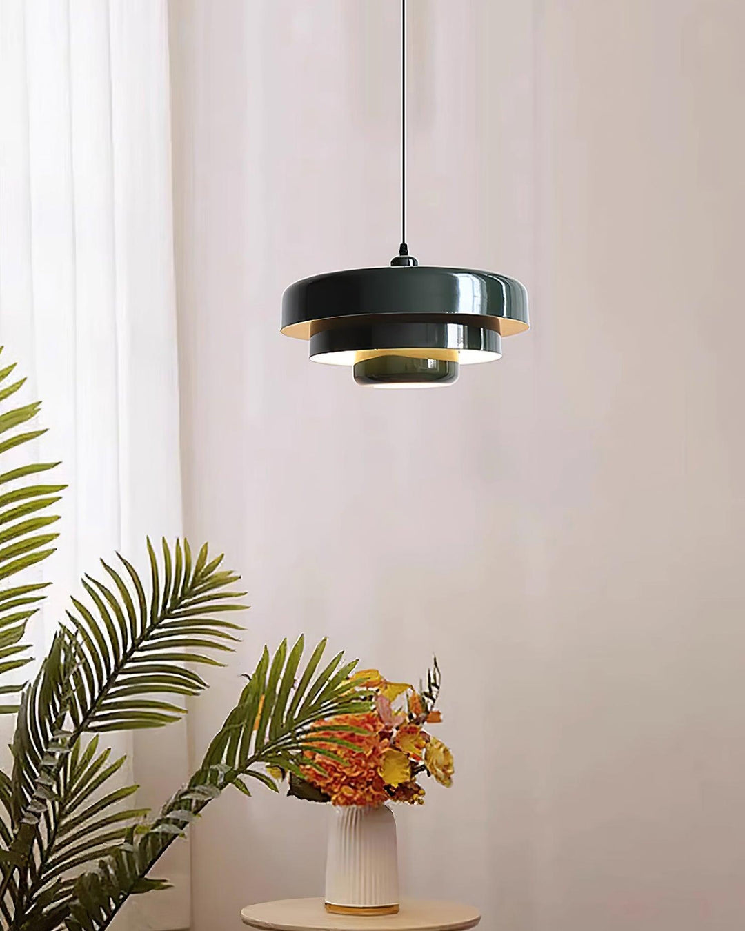 Cakora Bauhaus Metal Pendant Light