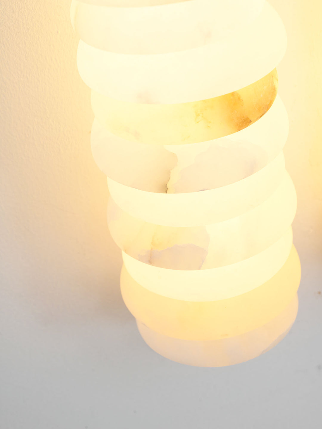 Calla Ribbed Alabaster Sconce - Vakkerlight