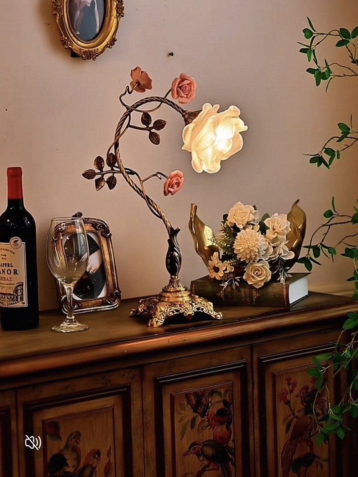 Campanella Vintage Rose Table Lamp - Vakkerlight