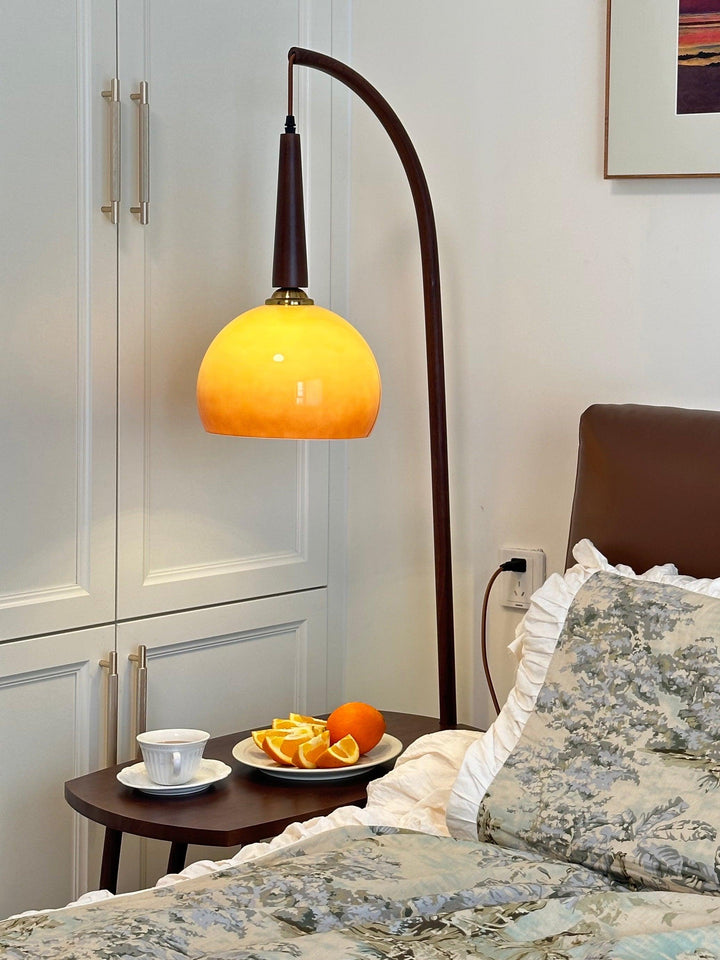 Cantilever Wood Accent Floor Lamp - Vakkerlight