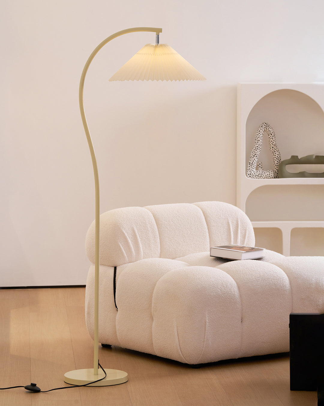 Crescini Pleated Floor Lamp - Vakkerlight