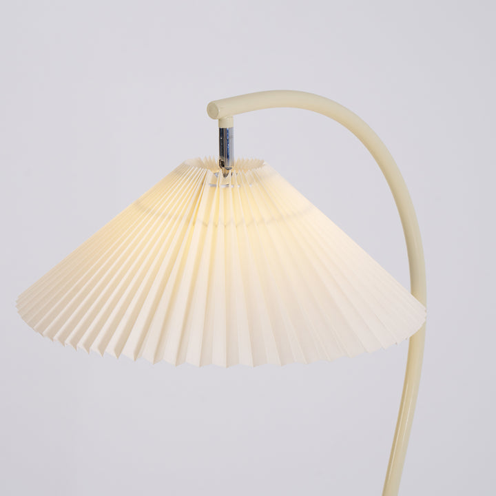 Crescini Pleated Floor Lamp - Vakkerlight