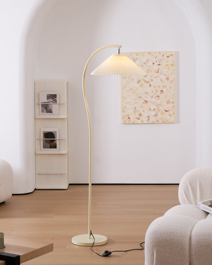 Crescini Pleated Floor Lamp - Vakkerlight
