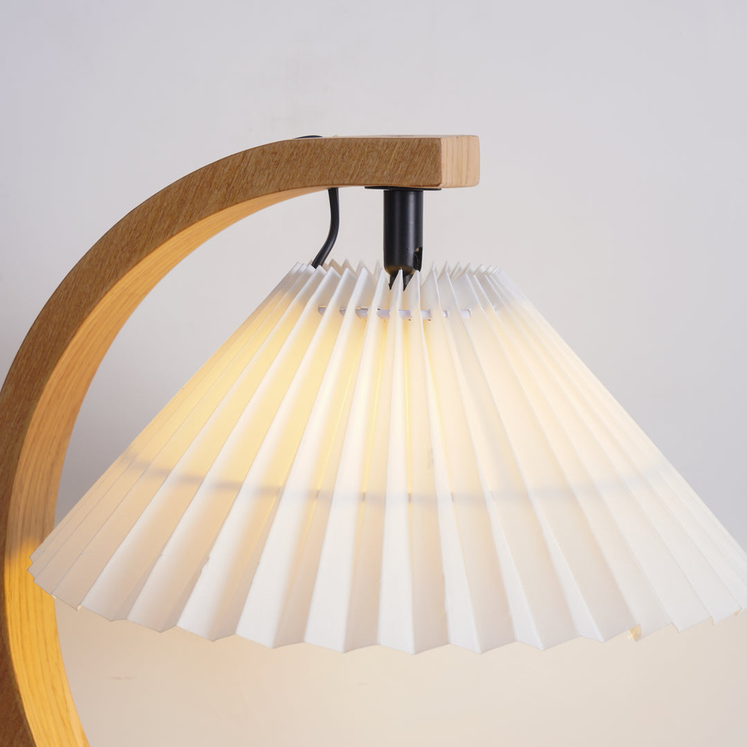 Caprani Table Lamp - Vakkerlight