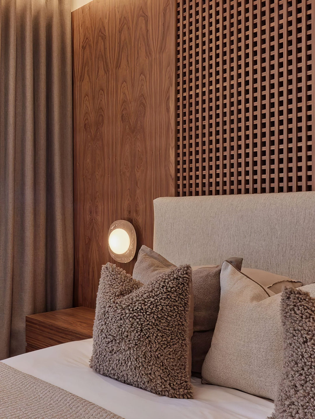 Carrara Cusp Sconce - Vakkerlight