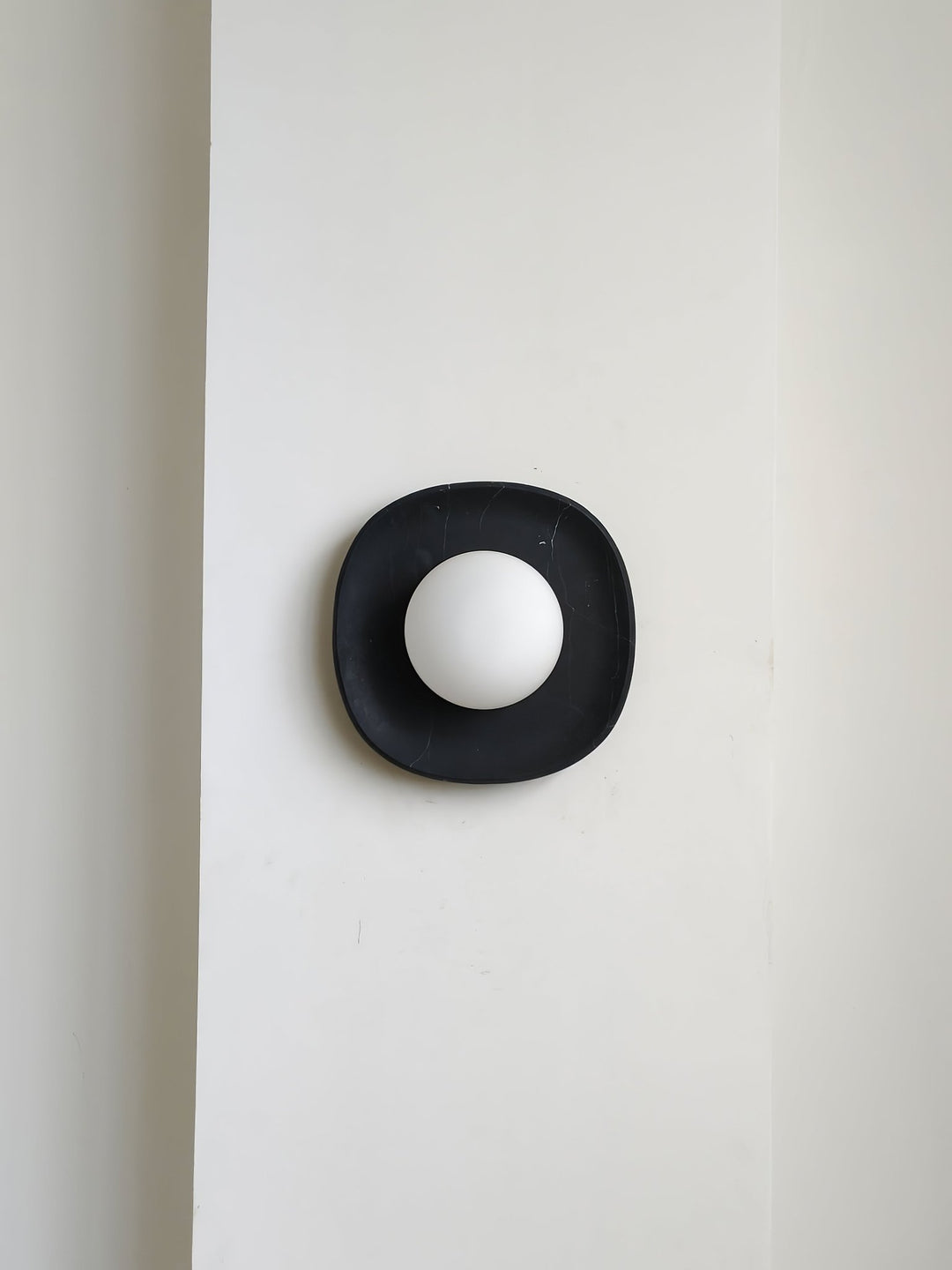 Carrara Cusp Sconce - Vakkerlight