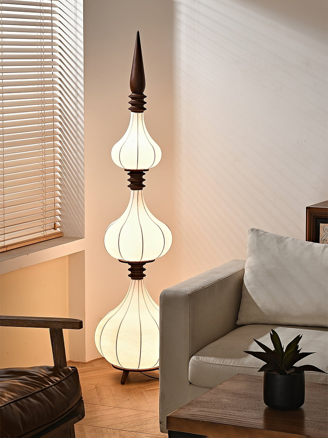 Cassia Floor Lamp - Vakkerlight