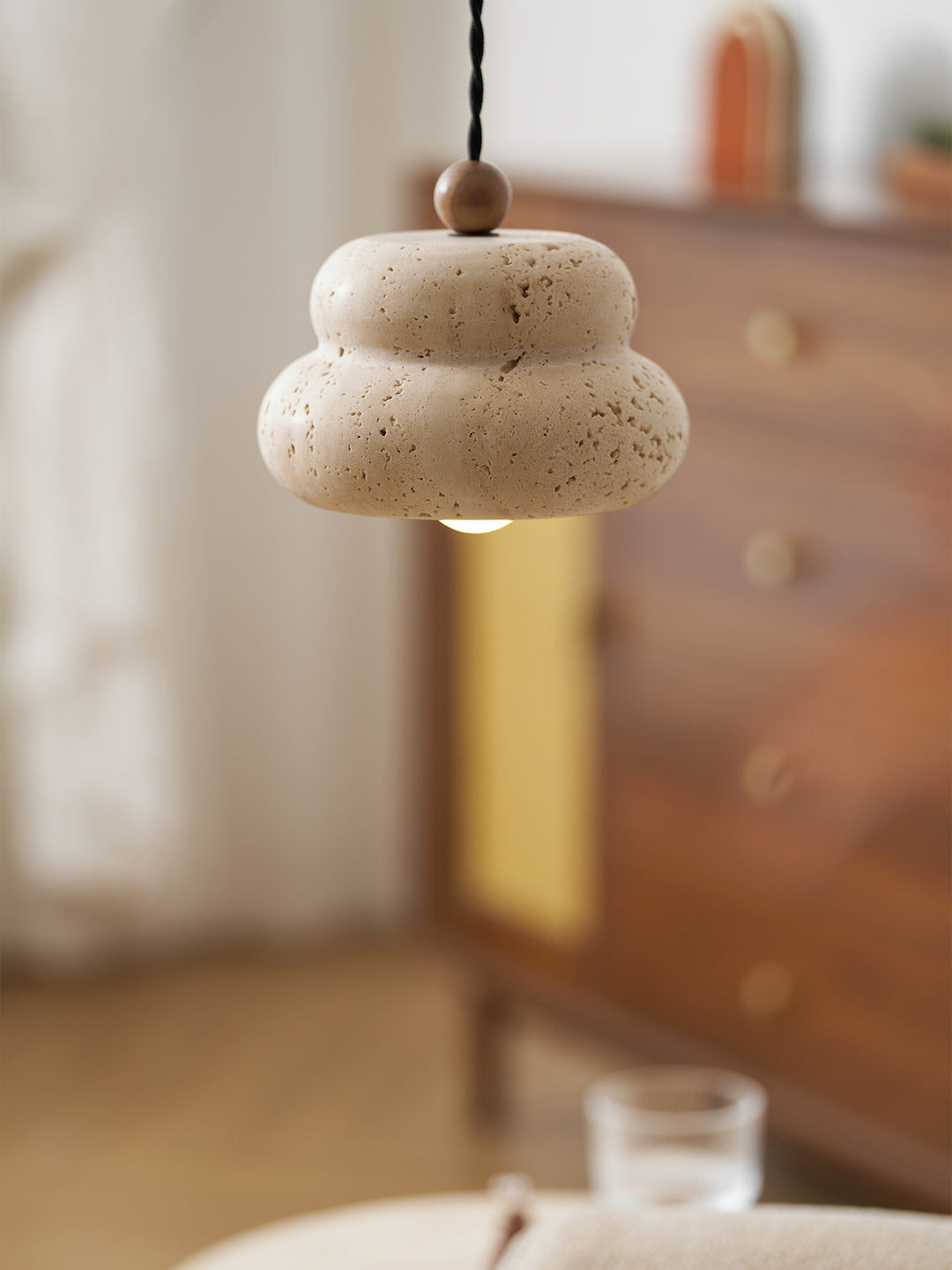 Nivora Stone Pendant Lamp - Vakkerlight