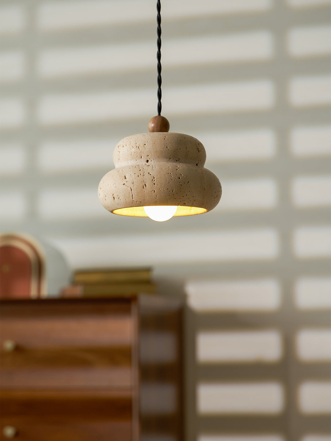 Nivora Stone Pendant Lamp - Vakkerlight