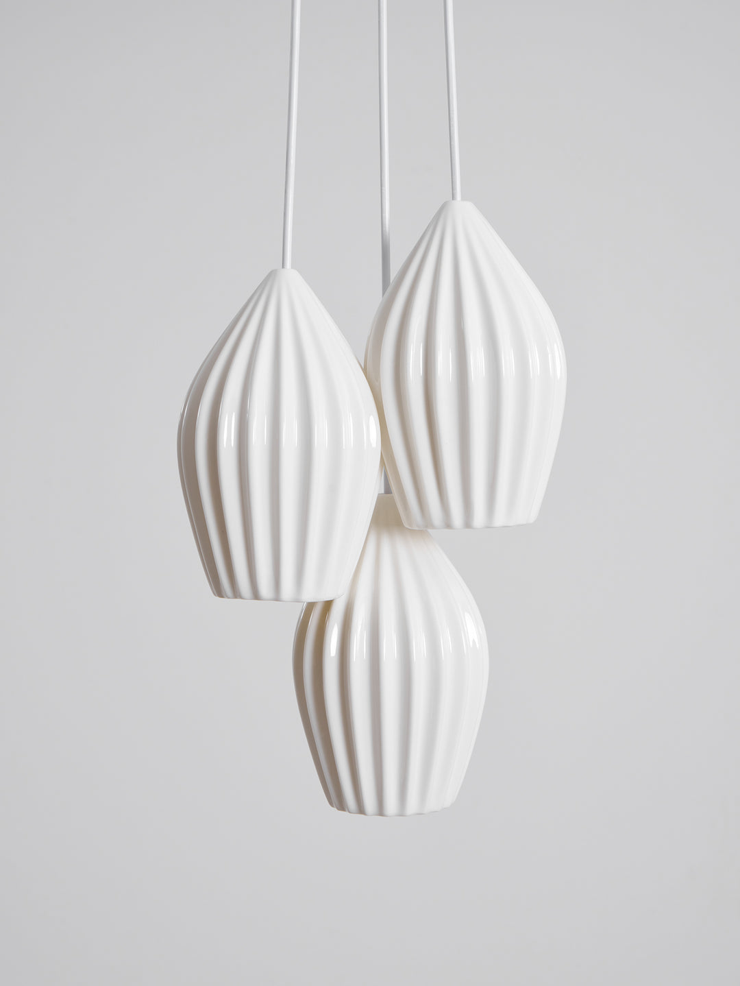 Ceramic Ribbed Pendant Light - Vakkerlight