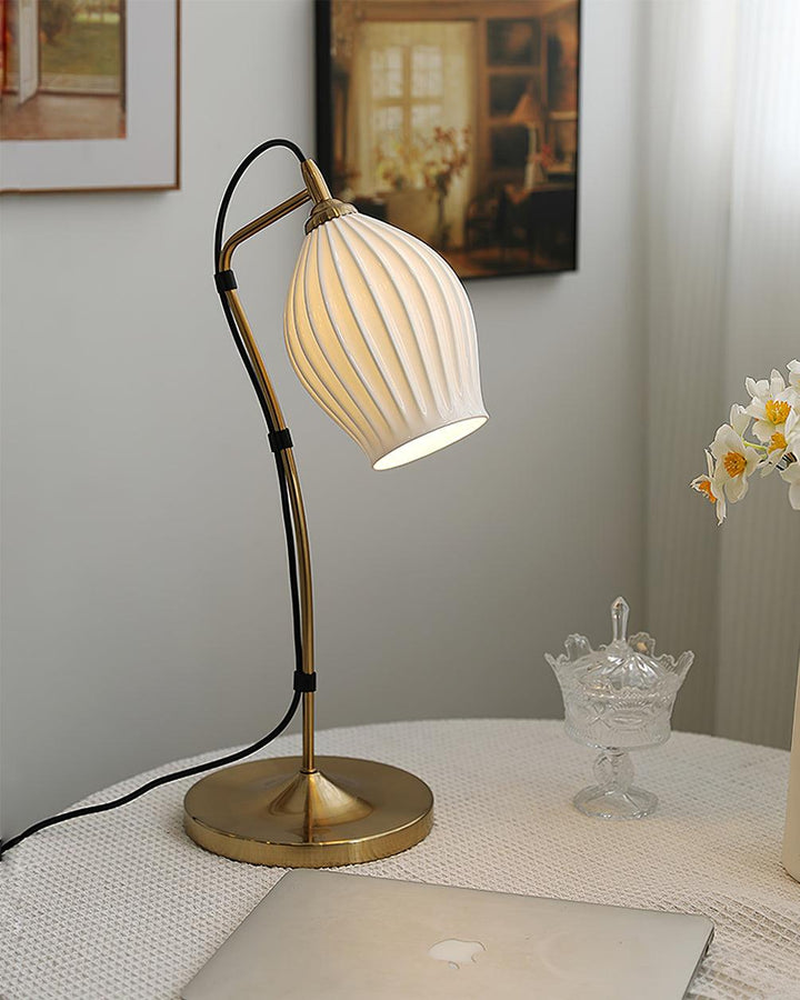 Ceramic Ribbed Table Lamp - Vakkerlight