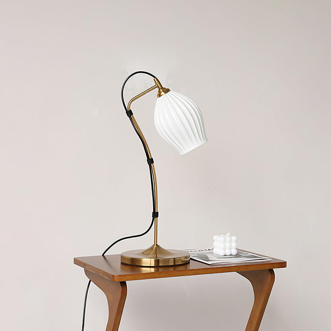 Ceramic Ribbed Table Lamp - Vakkerlight