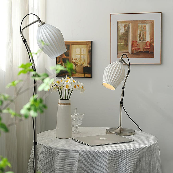 Ceramic Ribbed Table Lamp - Vakkerlight