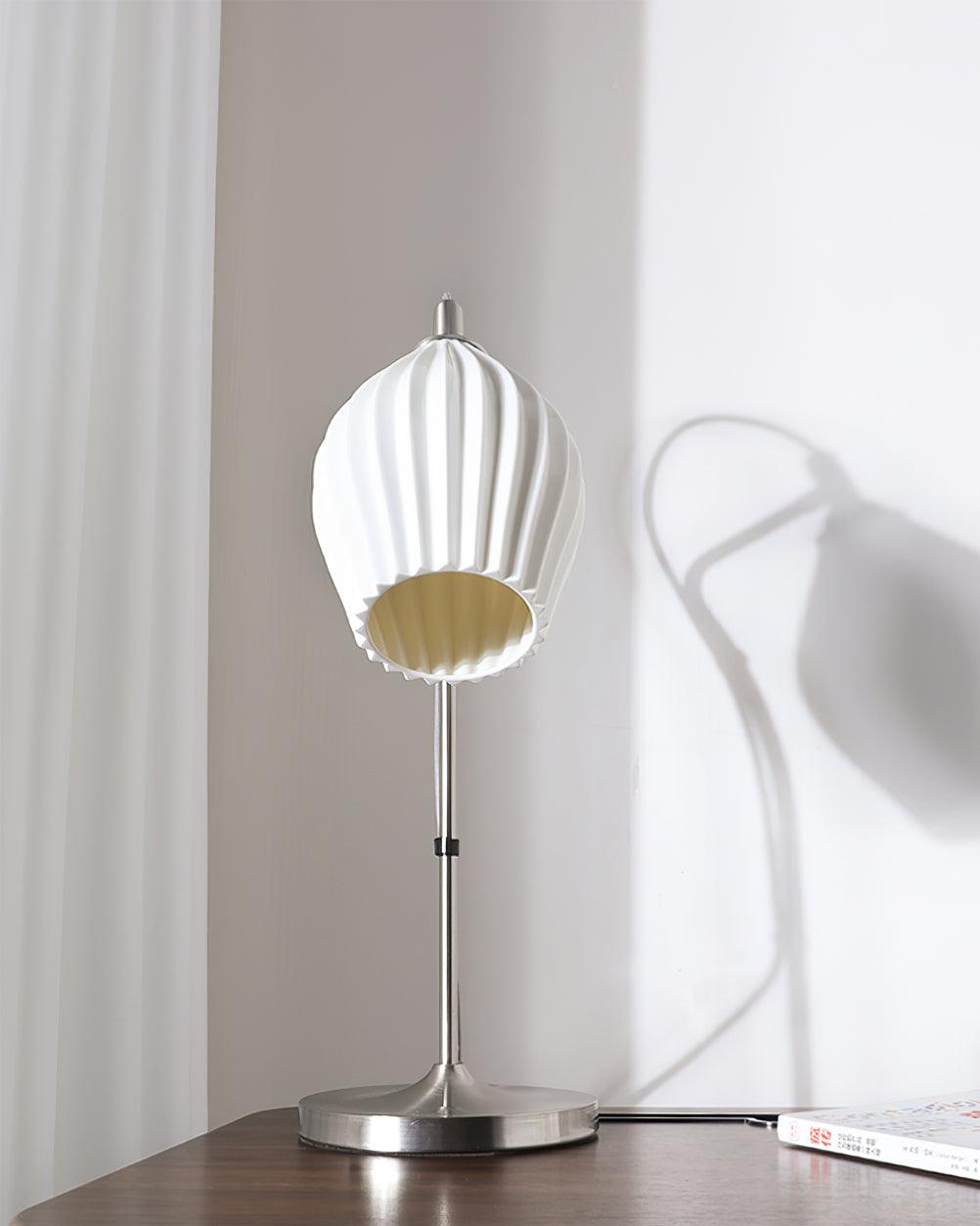 Ceramic Ribbed Table Lamp - Vakkerlight