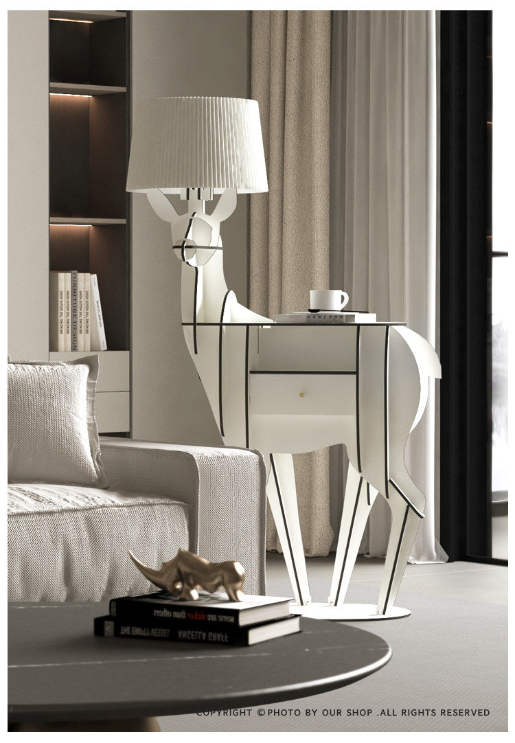 Cervus Deep Floor Lamp